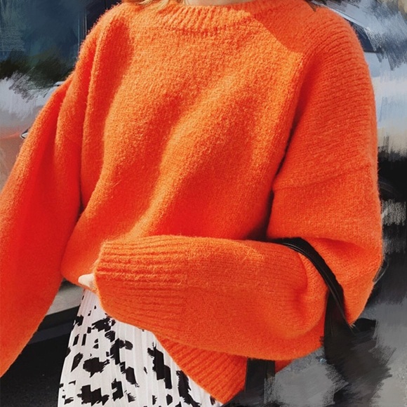 sweater - Picture 2 of 3